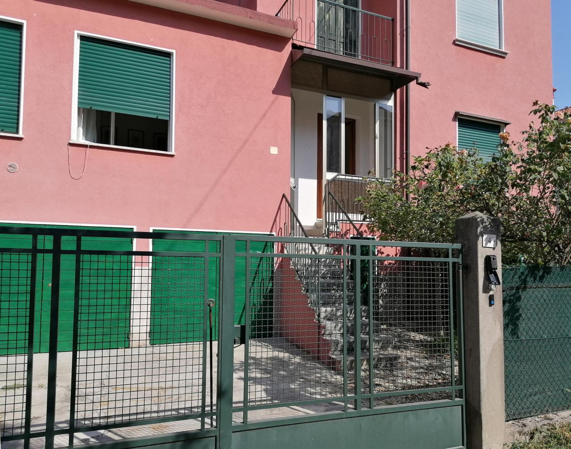 Lungo Sile Apartment Treviso Luaran gambar